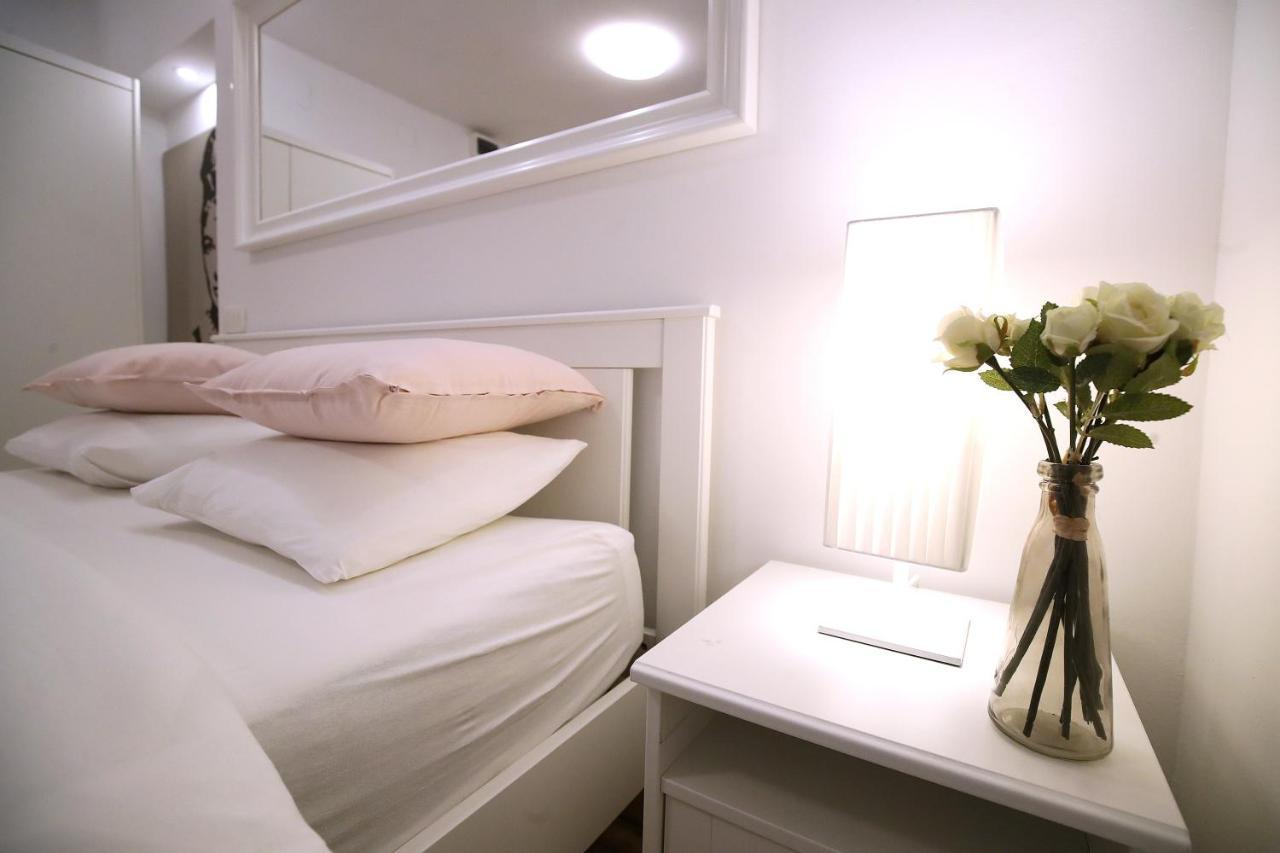 La Vie Est Belle Apartman *