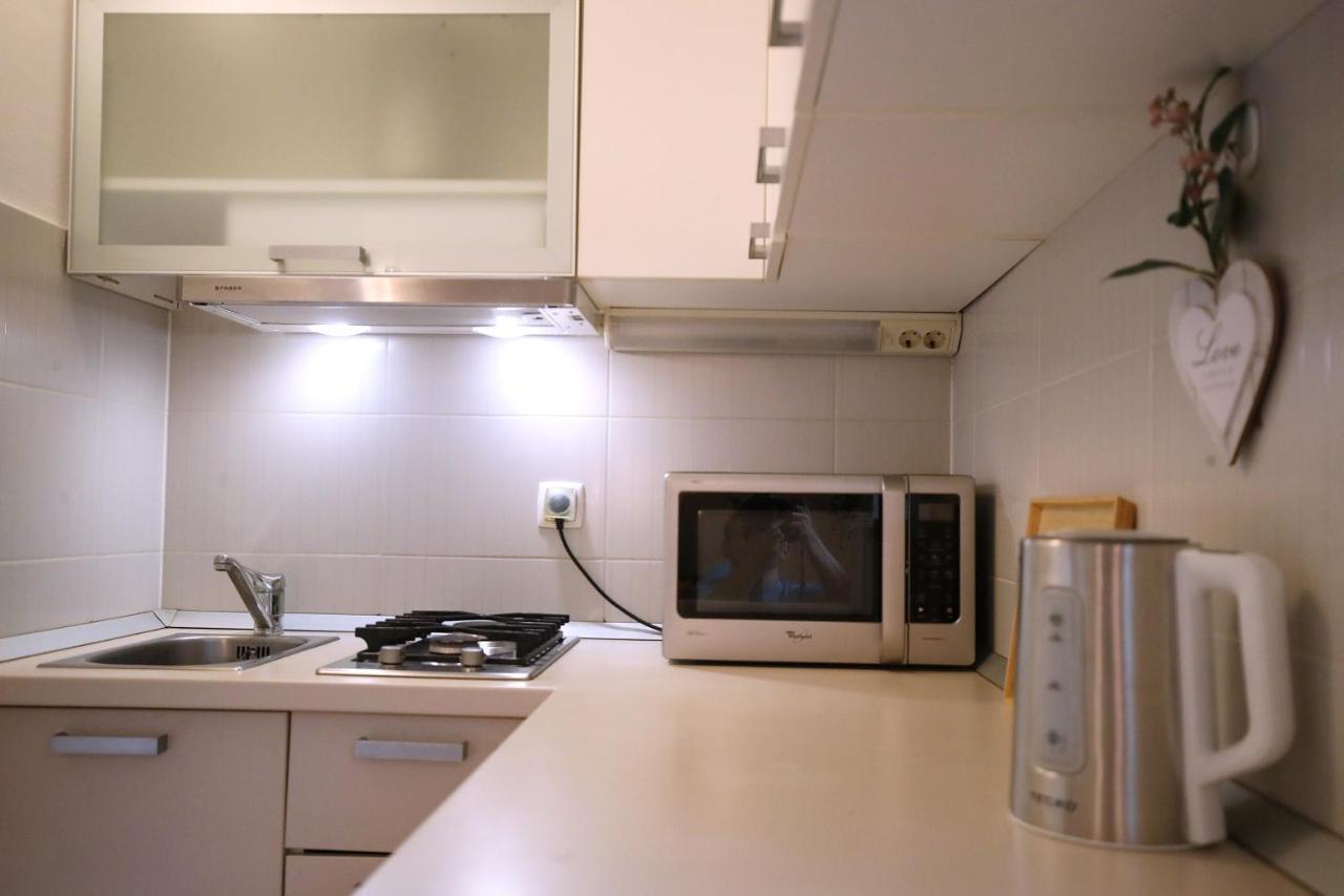 La Vie Est Belle Apartment *